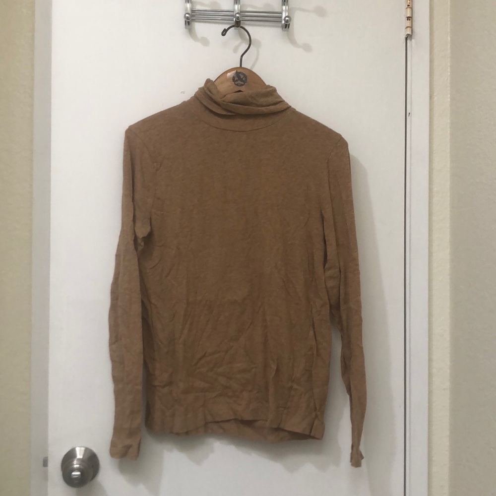 Madewell soft camel colored turtleneck